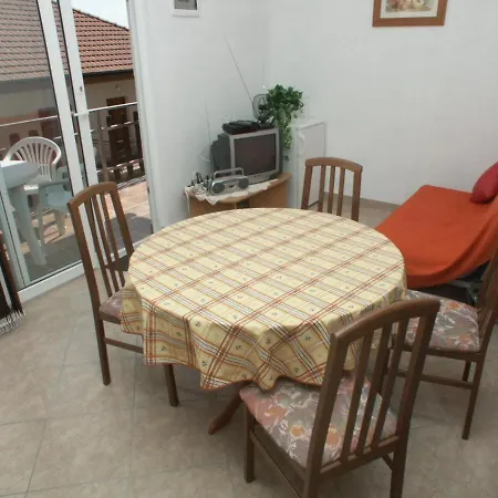 Apartment 873b *